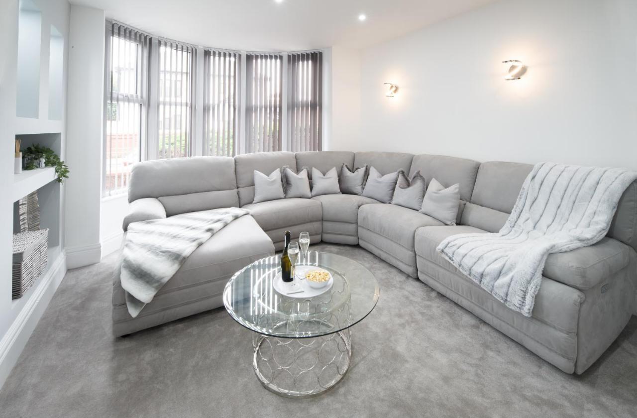 Large, Modern Family Home With Hot Tub Blackpool Extérieur photo